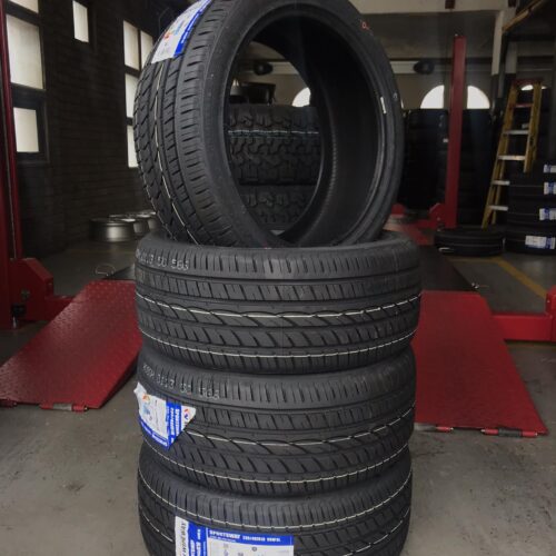 235 40 R18 Wideway Sportsway Tyres